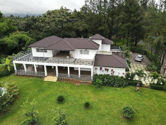 #EB-VF9824 - Villa para Venta en  -  - 2