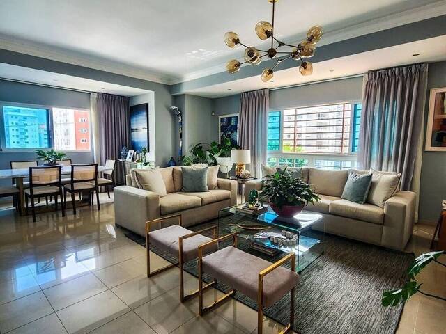 Venta en Evaristo Morales - Santo Domingo
