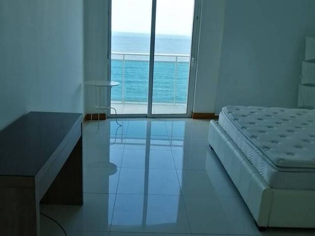 Venta en Malecón - Santo Domingo