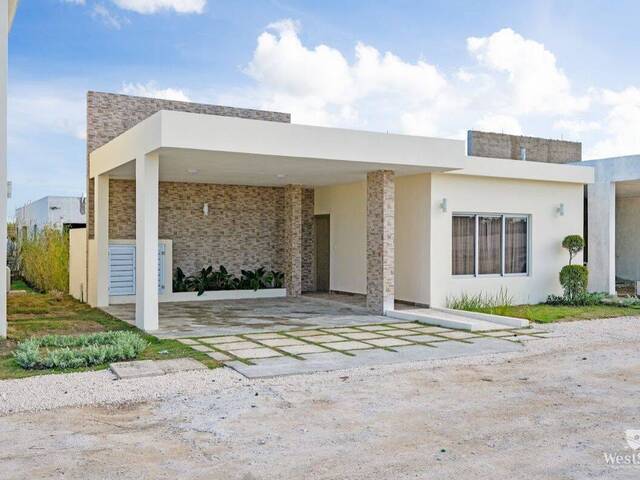 #EB-OS4794 - Villa para Venta en  -  - 1